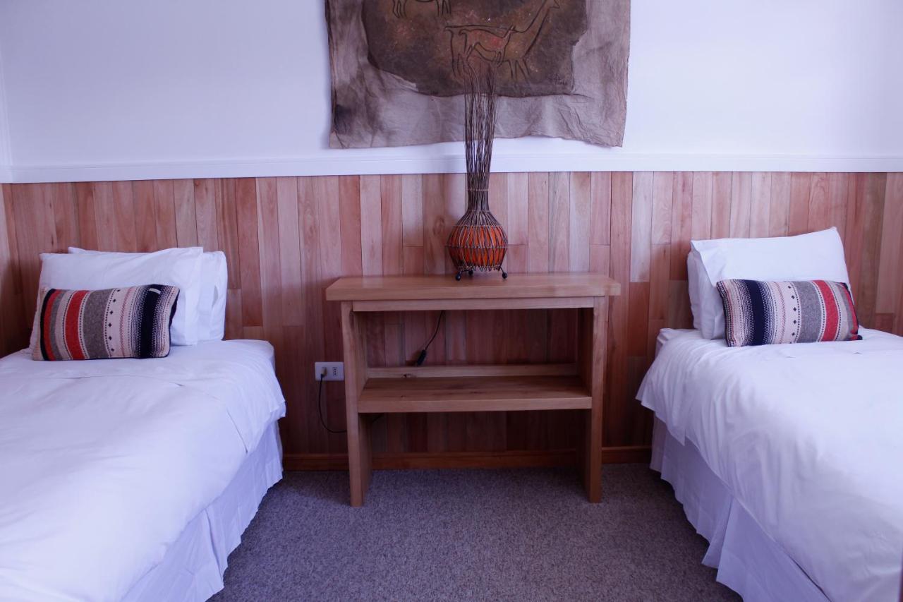 Hotel Aquaterra Puerto Natales Bagian luar foto