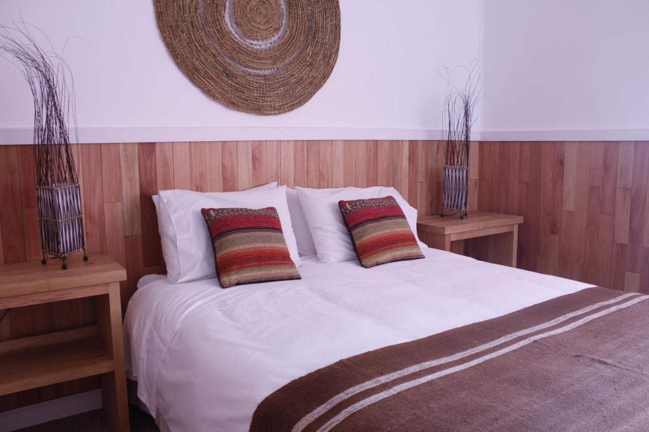 Hotel Aquaterra Puerto Natales Bagian luar foto